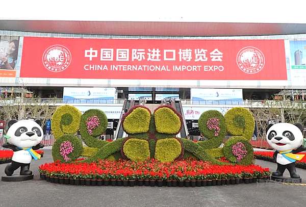 直击进博会：佛吉亚带你“解码”未来出行！