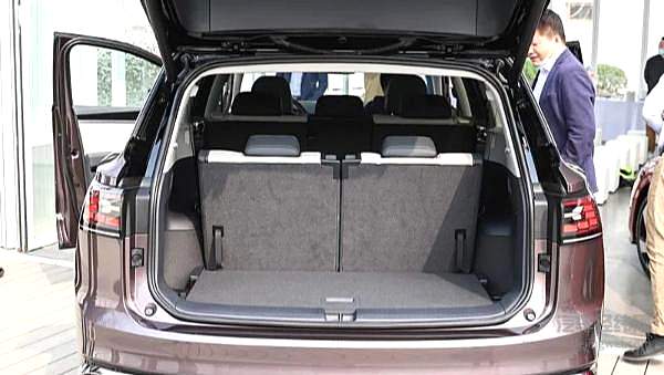 一汽-大众ID.6 CROZZ上市！23.98万起的新大7座SUV来了