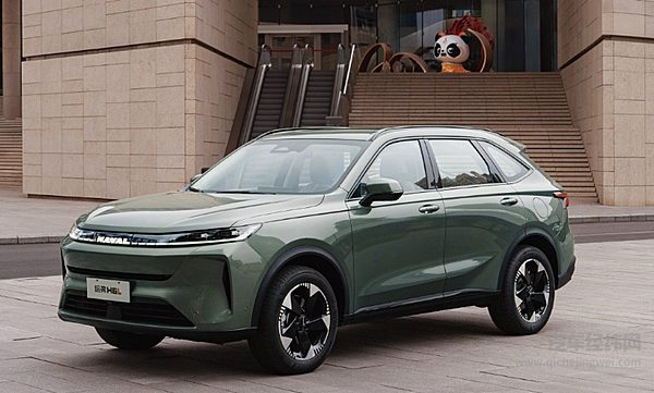 高性价比家用燃油车对决 哈弗H6L与瑞虎8 PRO哪一款更划算？