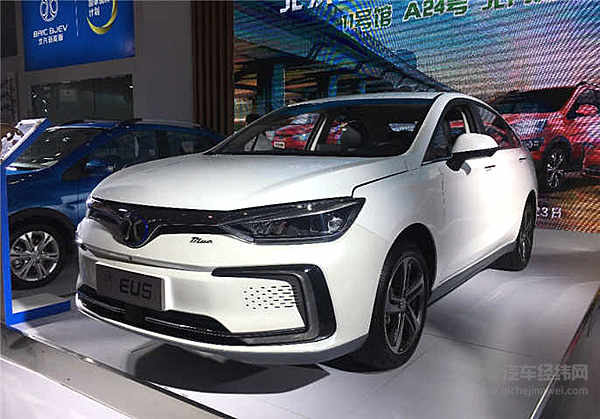 皇城脚下新能源汽车同台比武  第三届北京国际新能源汽车展览会收官