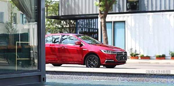 “王朝元老”比亚迪秦5.99万起售 性价比成杀手锏！