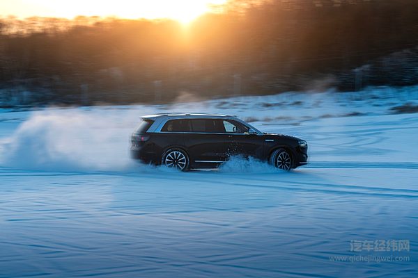 卖点全来自华为 赛力斯有技术就是豪横？