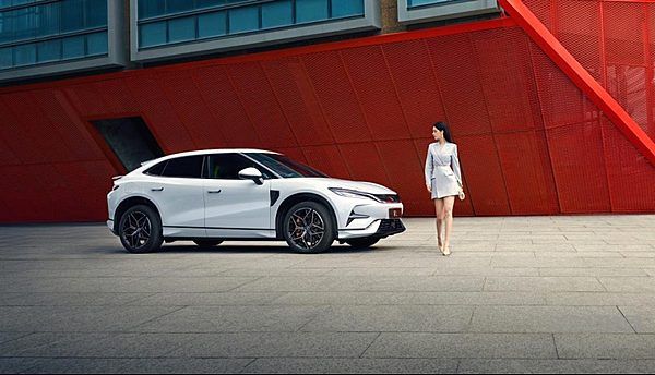 最美B级猎装SUV宋L满配而来 18.98万元起震撼上市！