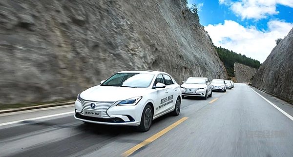 都说油改电不行 为何有些车企还不放弃？