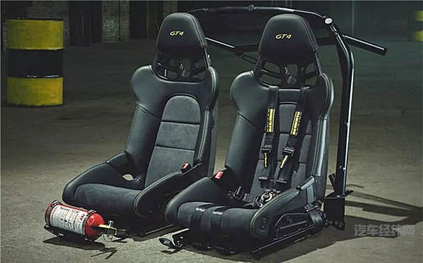 自吸加手动，都被保时捷718两款性能车型玩完了