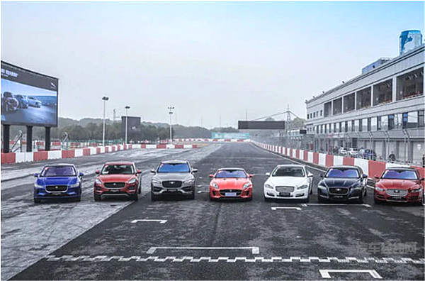 装配Landmark标识 做特立独行的捷豹XE！