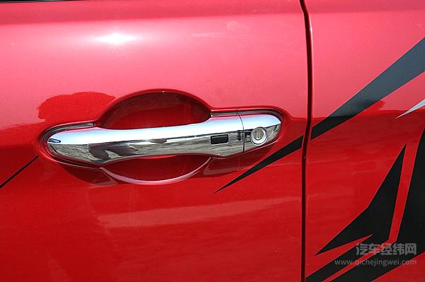 驾驶TA会上瘾 高端悍途皮卡的霸气和高性能很具“攻击性”