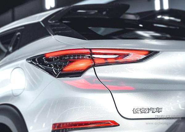 炫出新天际 长安UNI-T让人把持不住！