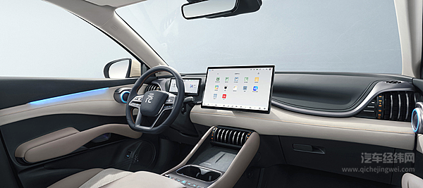 十万级车配有智驾和冰箱？比亚迪第二代元 PLUS 智驾版表现如何？