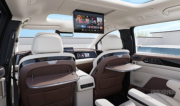 江淮瑞风RF8有华为加持 能否挑战比亚迪夏？