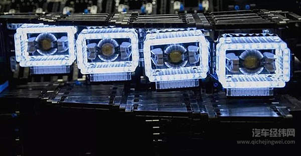 男人的大玩具也可以是乐高！