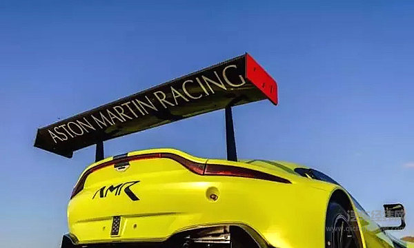 全新Vantage GTE实力登场，续写赛道荣耀