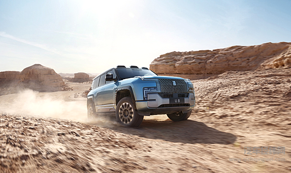 比亚迪仰望U8开启预售 预售价109.8万元