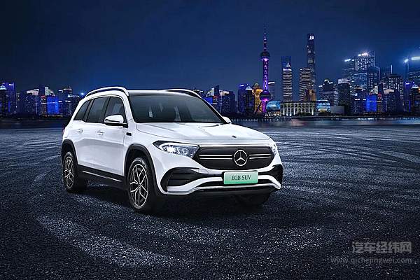 梅赛德斯-EQ之夜 “电”亮美好未来