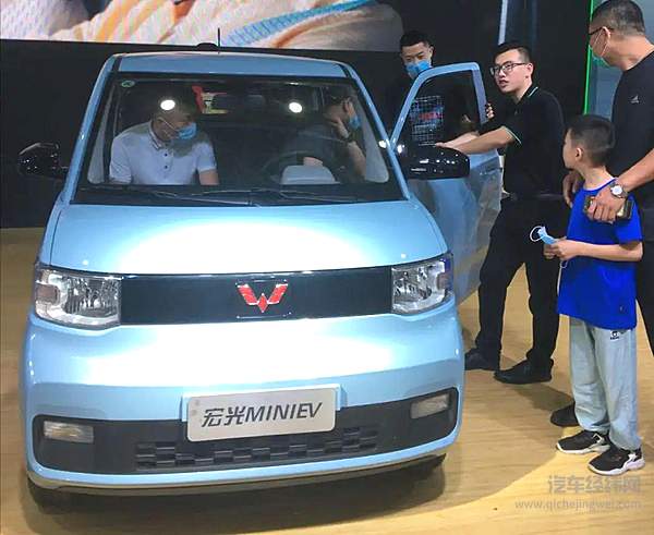 30万的车想下乡被拒 新能源车企抢食农村 大蛋糕 