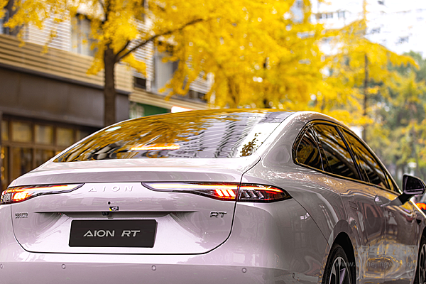 十万元高阶智驾车型  广汽RT与小鹏MONA M03谁更香？