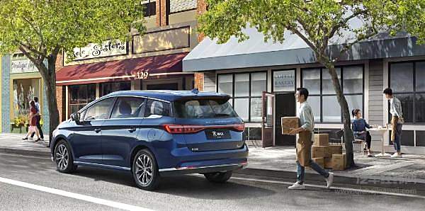 龙颜大悦实力提升 比亚迪宋MAX升级版上市