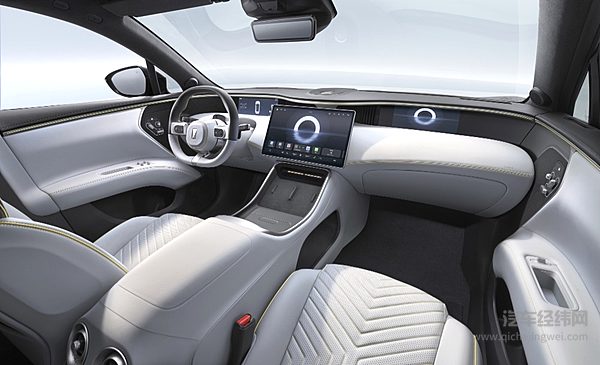 鸿蒙座舱+ADS 2.0智驾 阿维塔11能否借华为崛起？