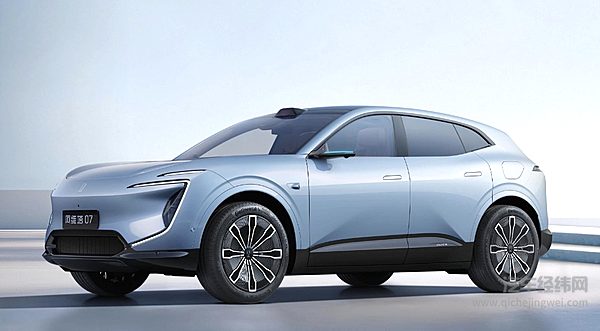 20万级增程SUV对决 阿维塔07与智己LS6谁更强？