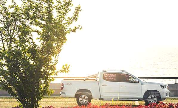 售价9.98万起 上汽MAXUS T60柴油国六版皮卡上市