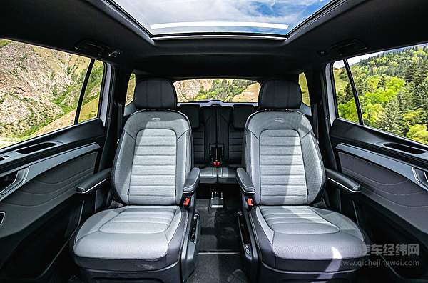 一汽-大众首款大型SUV揽境古都西安震撼上市 售价29.99-39.99万