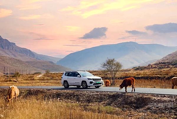 高调回归主场 Jeep全路况SUV家族震撼登陆长沙车展