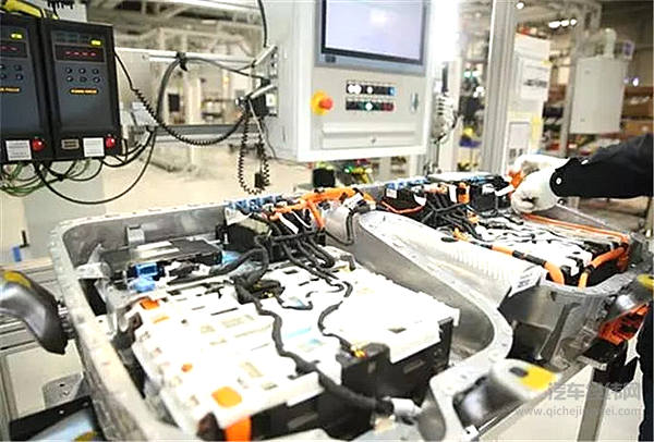 宝马沈阳动力电池中心揭幕 发布新能源战略