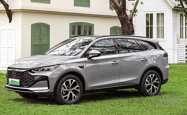 固态电池量产竞争加剧 谁将拔得头筹？