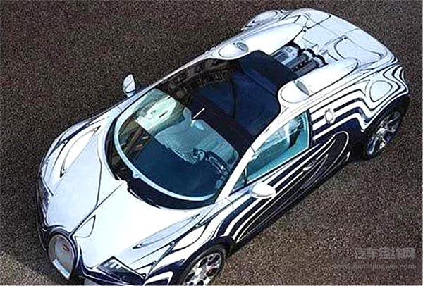 全球第一辆迈凯伦Senna交付：底盘001号+青花瓷涂装！