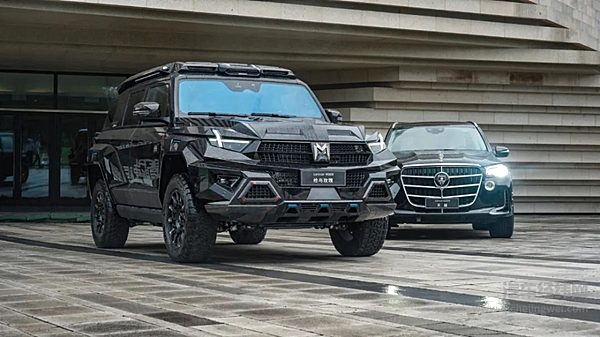 前所未见·首度集结 罗伦士全品类豪华越野家族联袂登场