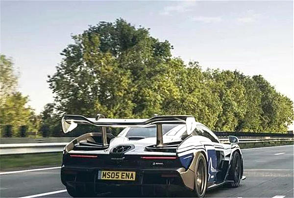 全球第一辆迈凯伦Senna交付：底盘001号+青花瓷涂装！