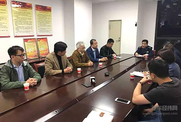 奔驰女车主与4S店和解：换车，退还金融服务费