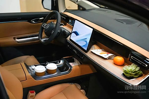 8元下订抵1888元！传祺新能源E8荣耀版长春车展首发亮相