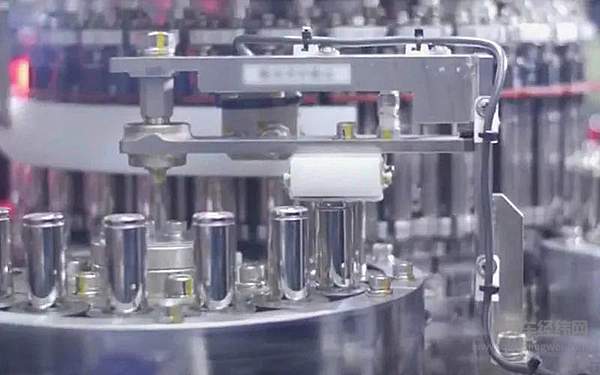 特斯拉2170型电池生产线