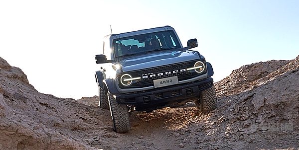 福特烈马上市 硬派越野SUV市场好戏开场 