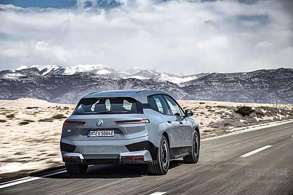 宝马iX