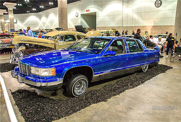 跳舞是件会上瘾的事情 就连汽车也是如此