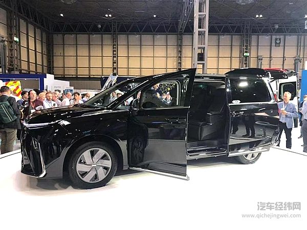 【上汽大通MAXUS MIFA 9亮相欧洲】