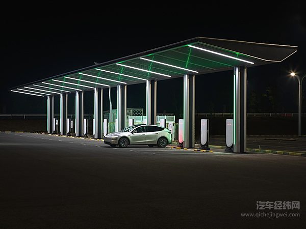 特斯拉首批55座高速服务区超充站在渝投用 覆盖10条国家高速