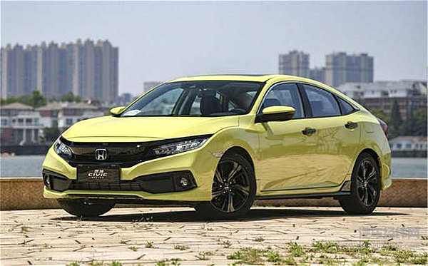 只是中置排气？2019款本田思域没那么简单！