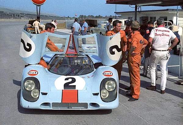 Gulf涂装再添新成员 迈凯伦Elva美到窒息