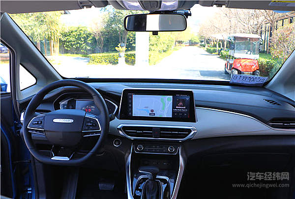 丽江试驾上汽大通MAXUS G50 六口之家出行标配即将上市