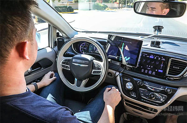 Waymo One 全球第一个商业化无人驾驶服务的美好与残酷