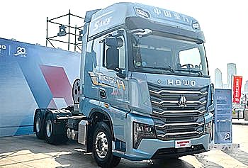 2000公里30小時(shí)極限速運(yùn) 豪沃TS7燃?xì)廛嚩x鮮奶運(yùn)輸新標(biāo)桿！