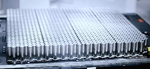 锂离子电池组的价格正式突破100美元大关 电动车成为主流势不可挡