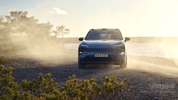 不再是豪车专属 新能源厂商为何钟爱空气悬架？