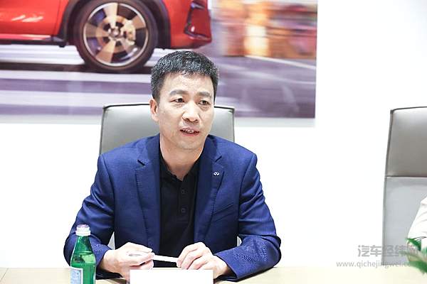 浮躁之下 努力的英菲尼迪很可爱