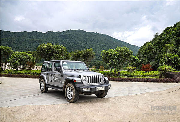 听说Jeep要捧一个“全球偶像” 又能霸气野性又能柔情居家