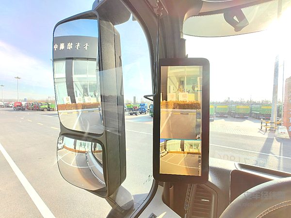 电子后视镜正式纳入国标 酷炫好用的成本你愿意承担吗？