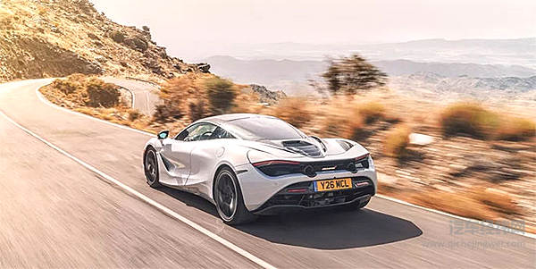 不挑战极寒却探索48℃高温沙漠 迈凯伦720S：我们不一样